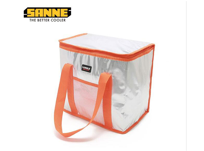 ​What Are the Features of Cooler Bags?